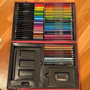 Crayola Colorful Art Set with Pencils and Markers